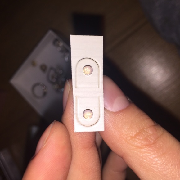 Assorted Gold/Silver Jewellery - Picture 6 of 8